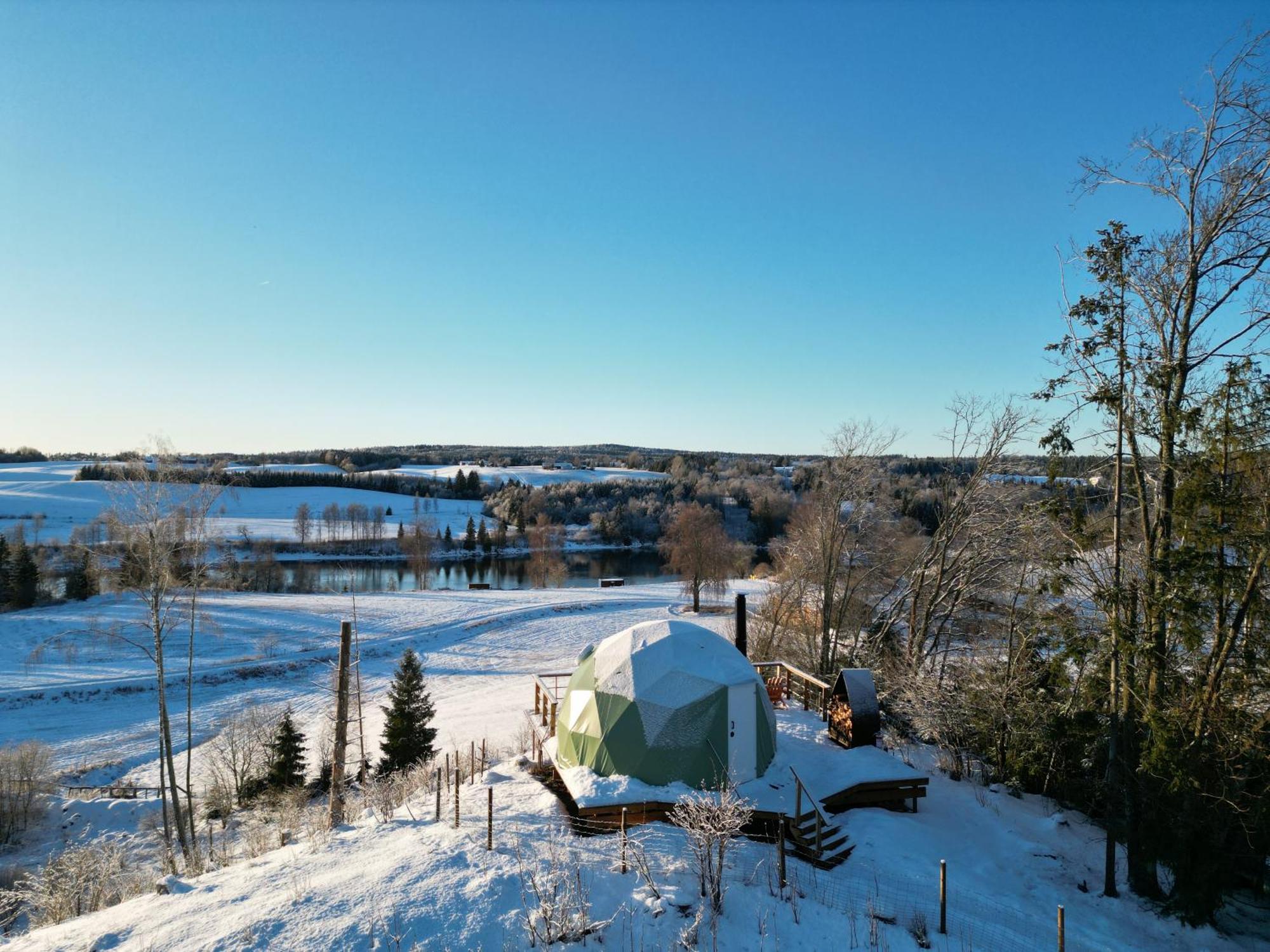 Wonderinn Riverside Arnes  Exterior photo