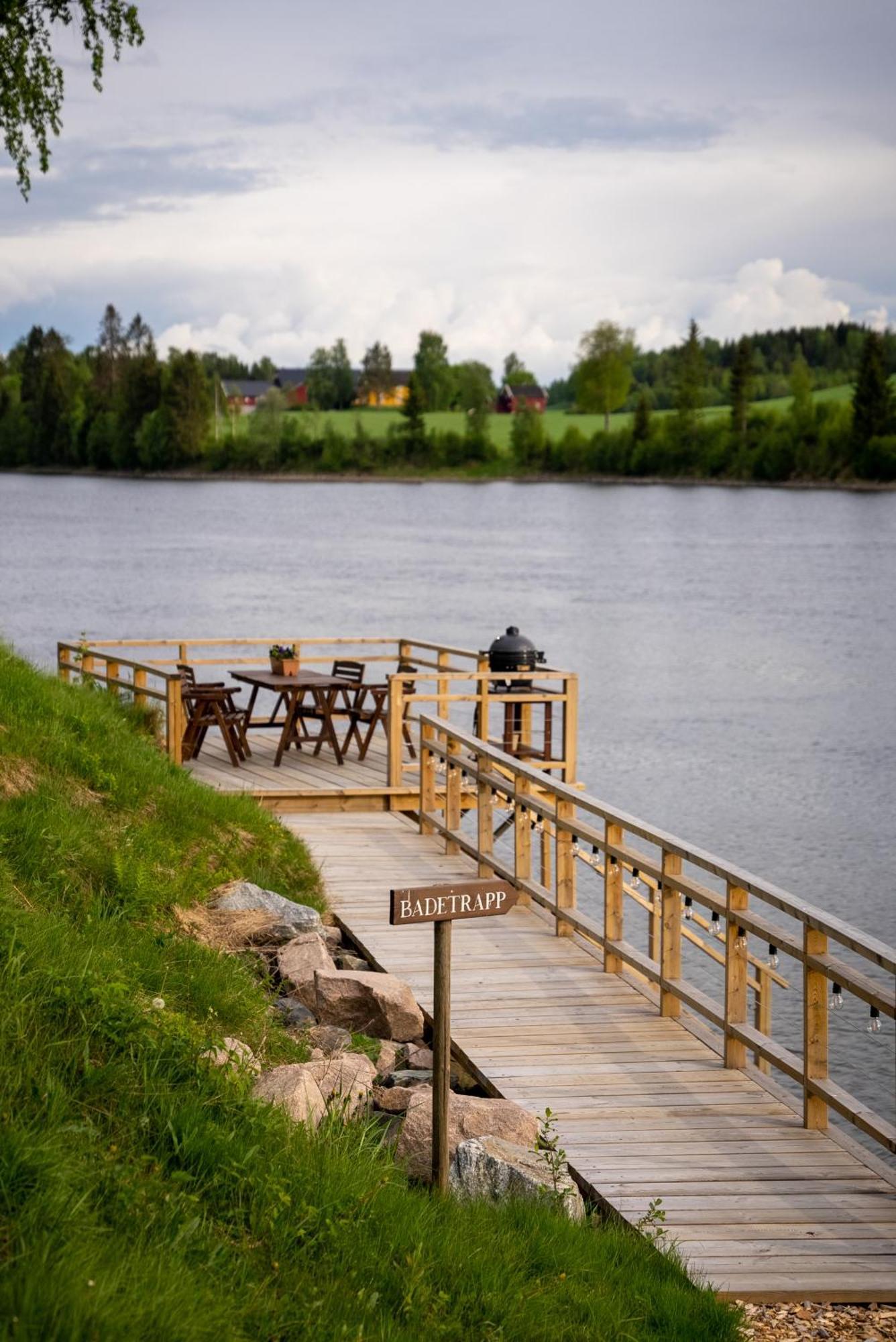 Wonderinn Riverside Arnes  Exterior photo